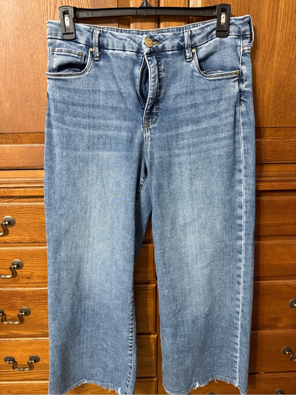 Kut from the Kloth Medium Wash Relaxed Straight Jeans